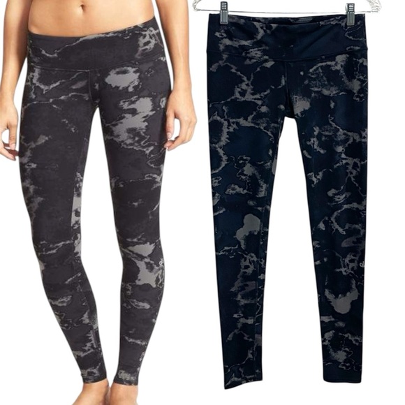 ALO Yoga Pants - ALO Yoga Black Marble‎ Airbrush Leggings | Size M Low Rise